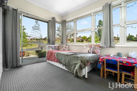 Property photo of 2 Tremain Avenue West Bathurst NSW 2795