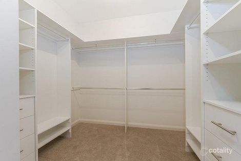 Property photo of 19 Callery Pear Street Greenvale VIC 3059