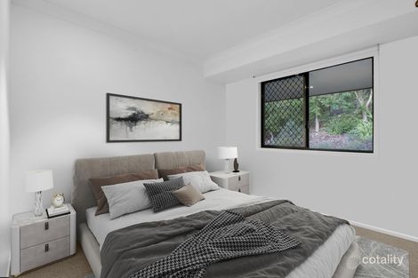 Property photo of 180 Chesterfield Drive Bonogin QLD 4213