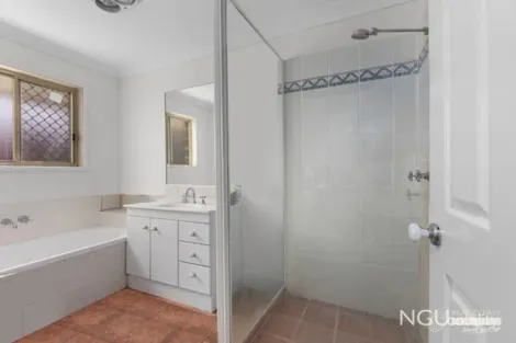 Property photo of 5 Dove Close Goodna QLD 4300