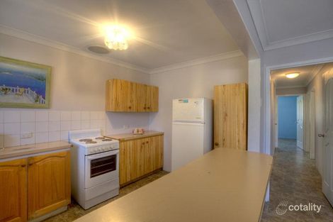 16 Fagin Way, Forrestfield, WA 6058