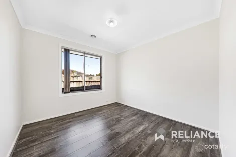 Property photo of 24 Bianca Boulevard Tarneit VIC 3029
