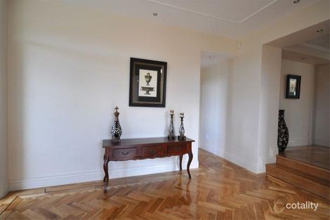 Property photo of 39 Clifford Street Glen Waverley VIC 3150
