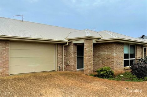 Property photo of 2/6 Macgregor Avenue Highfields QLD 4352