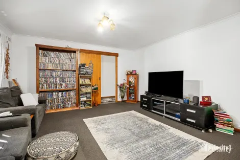 Property photo of 166 St Aidans Road Kennington VIC 3550