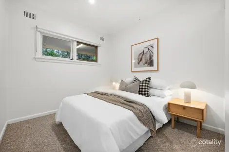 Property photo of 38 Yanko Road West Pymble NSW 2073