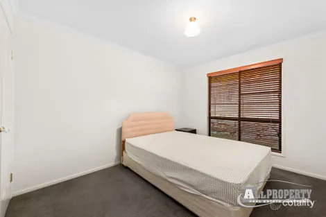 Property photo of 15 Rogers Drive Gatton QLD 4343