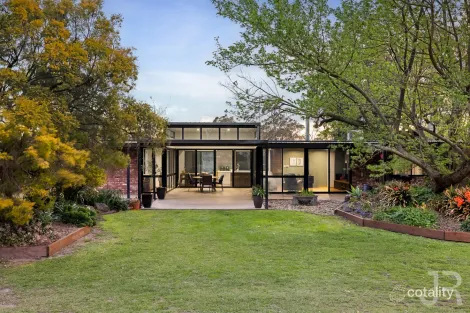 Property photo of 96 Kenilworth Avenue Beaconsfield VIC 3807