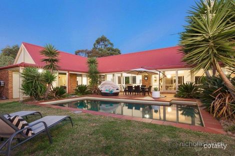 Property photo of 3 Meribil Close Mount Eliza VIC 3930