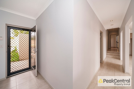 Property photo of 4/28 Ticehurst Way Balga WA 6061