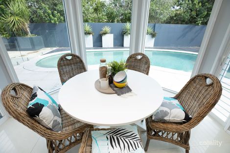 Property photo of 15 Wisemans Court Helensvale QLD 4212