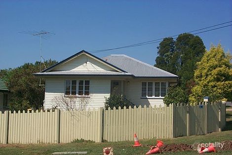 27 Wishart Rd, Upper Mount Gravatt, QLD 4122