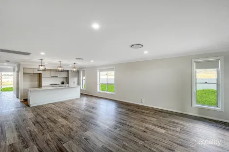 Property photo of 28 Moore Street Caerleon NSW 2850