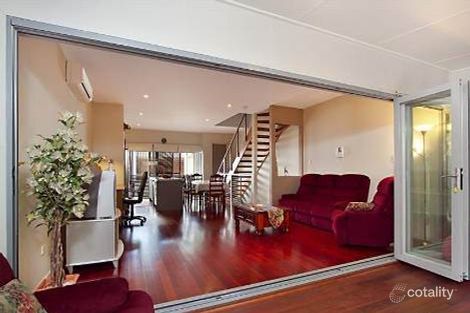 Property photo of 8/5 Sovereign Street Indooroopilly QLD 4068