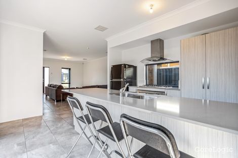 Property photo of 26 Yewers Drive Champion Lakes WA 6111
