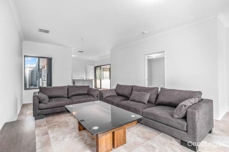 Property photo of 26 Yewers Drive Champion Lakes WA 6111