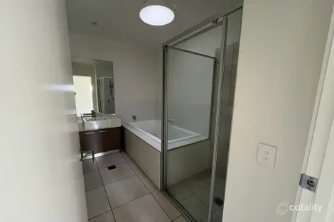 Property photo of 4 Hoop Pine Circuit Coomera QLD 4209