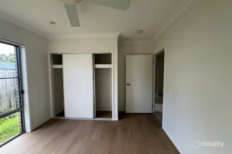 Property photo of 4 Hoop Pine Circuit Coomera QLD 4209