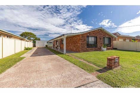 59 King George Pde, Forster, NSW 2428