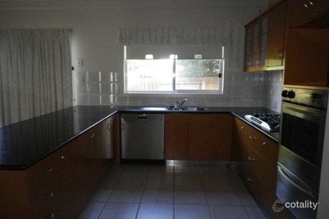 Property photo of 2/2 Adelaide Avenue Mount Waverley VIC 3149