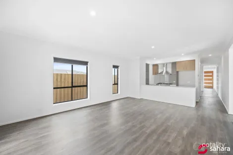 Property photo of 14 Maclaren Drive Melton South VIC 3338