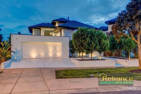 122 Sanctuary Lakes South Bvd, Point Cook, VIC 3030