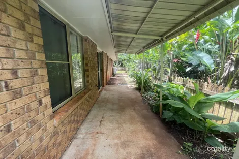 Property photo of 92 Lucas Drive Lamb Island QLD 4184