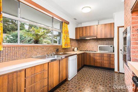 Property photo of 24 Jayson Avenue Eltham VIC 3095