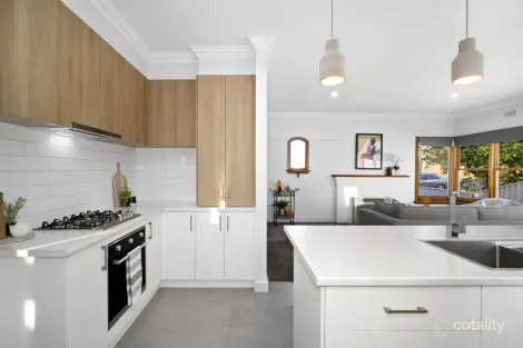 Property photo of 11 Shelley Street Wendouree VIC 3355