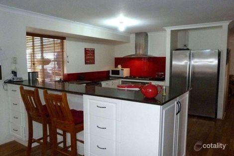 Property photo of 19 Latania Grove Warnbro WA 6169
