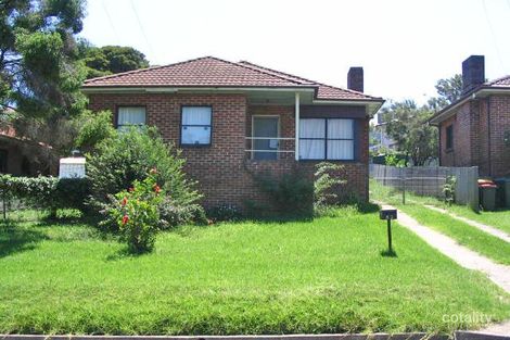 42 Lee St, Warrawong, NSW 2502