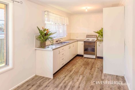 Property photo of 90 Scenic Drive Budgewoi NSW 2262