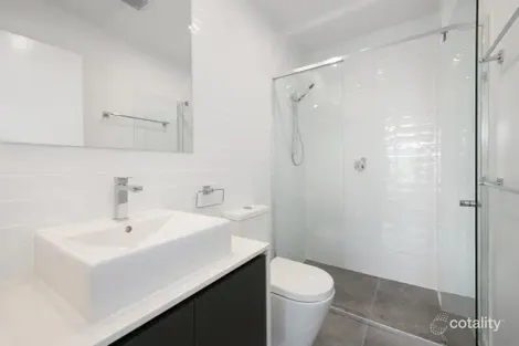 Property photo of 4/16-24 Lower Clifton Terrace Red Hill QLD 4059