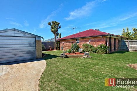 Property photo of 32 Hooker Road Werribee VIC 3030