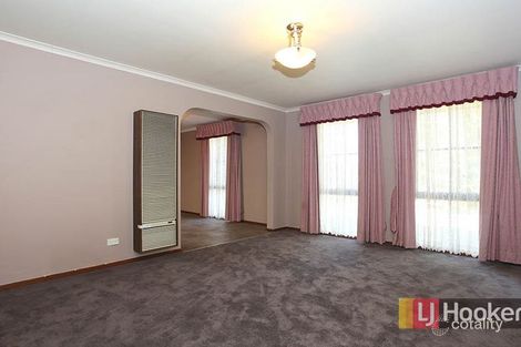 Property photo of 32 Hooker Road Werribee VIC 3030