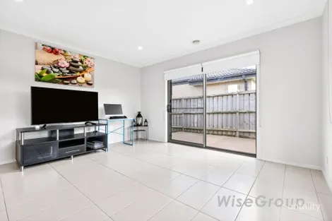 Property photo of 2 Warralily Avenue Clyde VIC 3978