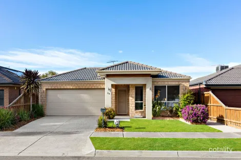 Property photo of 28 Horsley Crescent Doreen VIC 3754