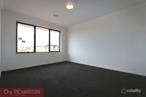 Property photo of 9 Cheyne Street Werribee VIC 3030