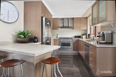 Property photo of 23 Tennant Place Illawong NSW 2234