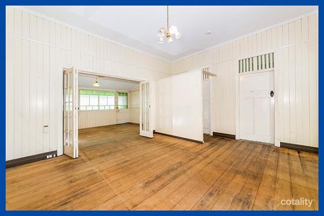 Property photo of 32 Denman Street Greenslopes QLD 4120