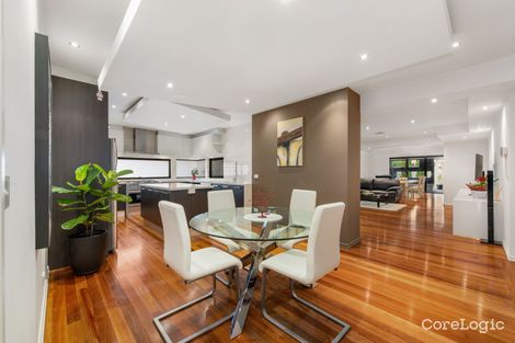 Property photo of 3 Rainbow Court Taylors Lakes VIC 3038