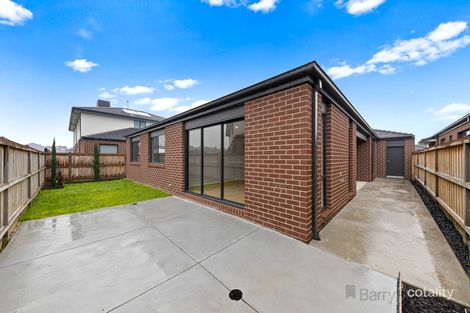 4 Venetia Way, Cranbourne South, VIC 3977