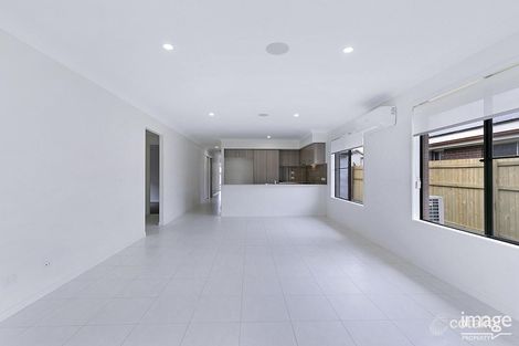 Property photo of 10 Almandin Street Logan Reserve QLD 4133