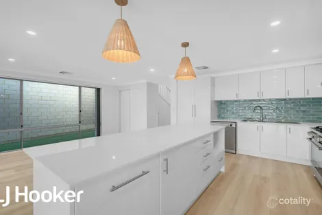 Property photo of 18B Calbourne Way Kingsley WA 6026
