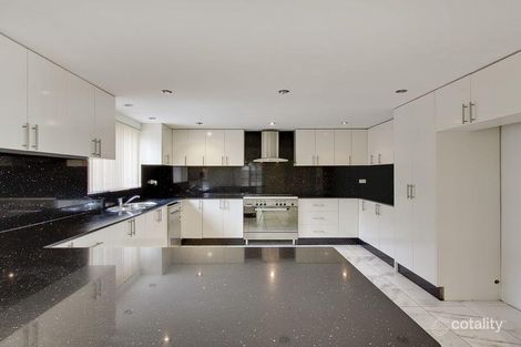 Property photo of 13 Pipersbrook Crescent Bella Vista NSW 2153