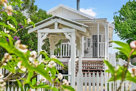 Property photo of 1/23 Glendower Street Mount Lofty QLD 4350