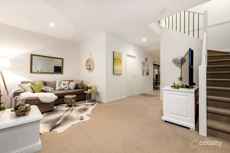 Property photo of 14 Dealbata Lane Pakenham VIC 3810