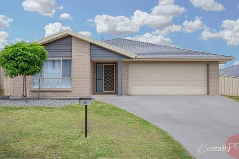 Property photo of 8 Sapphire Drive Rutherford NSW 2320