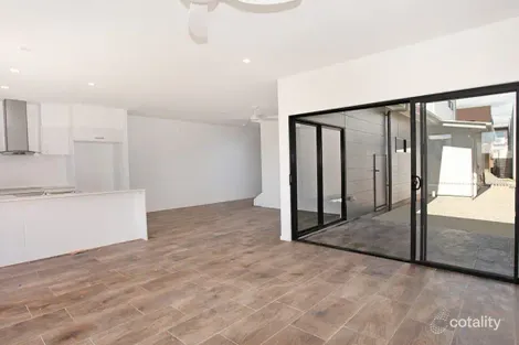 8 Affinity Pl, Birtinya, QLD 4575