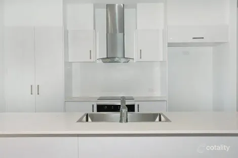 Property photo of 8 Affinity Place Birtinya QLD 4575